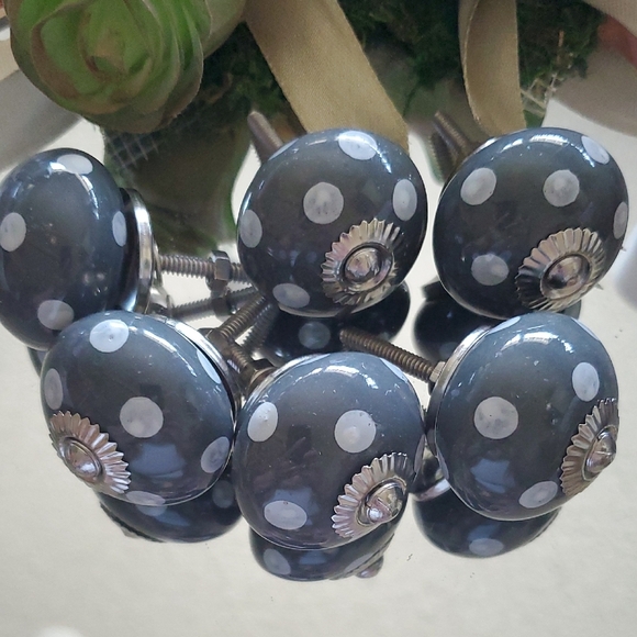 P11 Polka Dot Ceramic Knobs - Black and Silver - Picture 2 of 5